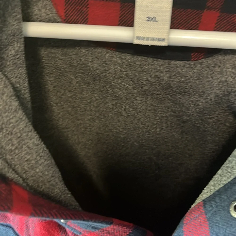 Duluth Trading Co. Navy and red flannel ShirtJac. 3XL. Worn one time - Picture 7 of 9